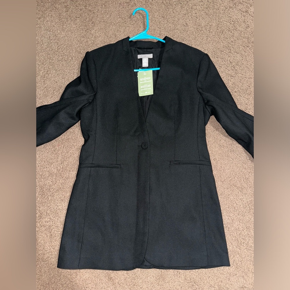 H&M collarless cinched waist black blazer
